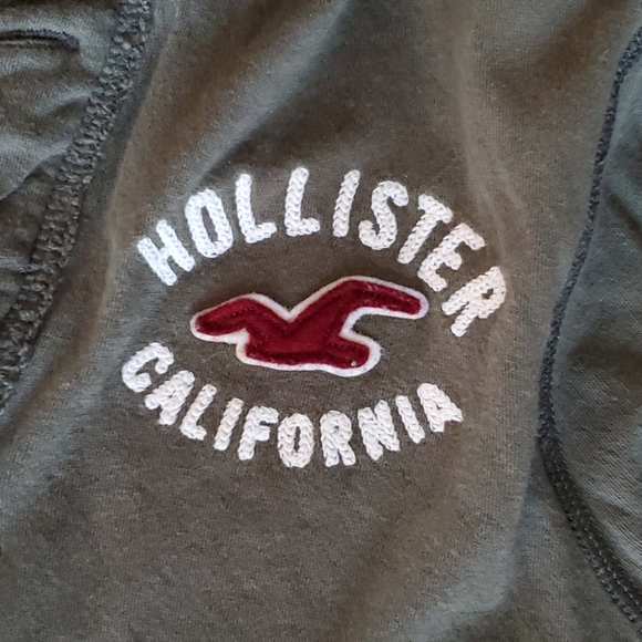 Hollister long sleeve shirt - Picture 2 of 3